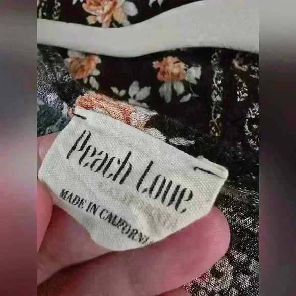 Peach Love California Floral Bell Sleeve Bodysuit - Picture 11 of 12